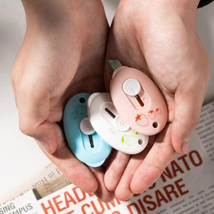 

Cutter Kecil Cutter Mini Cutter Portable Cuter Travel Size Cutter