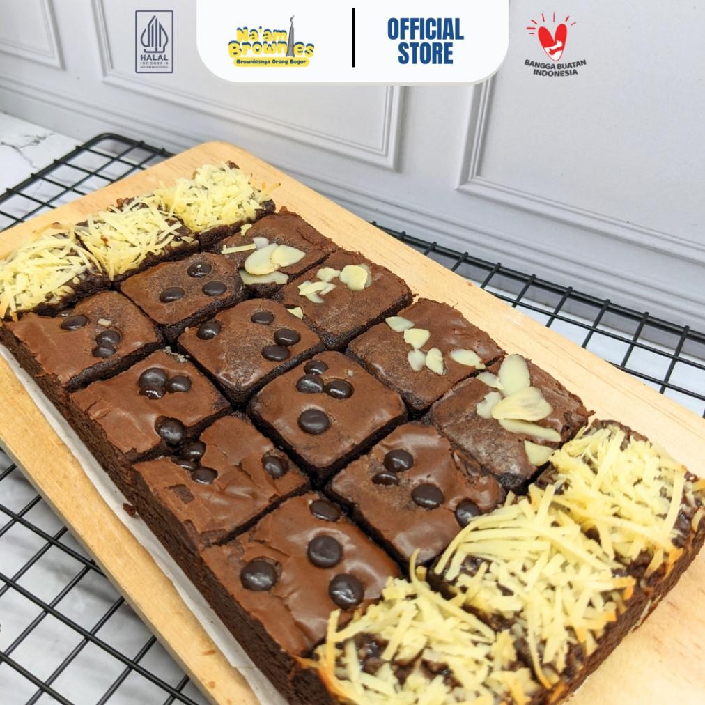 

[ Buy 1 Get Brokrik Mini ] BROWNIES FUDGY MEDIUM UK 10X20cm ISI 18 POTONG BY NA'AM Nugi