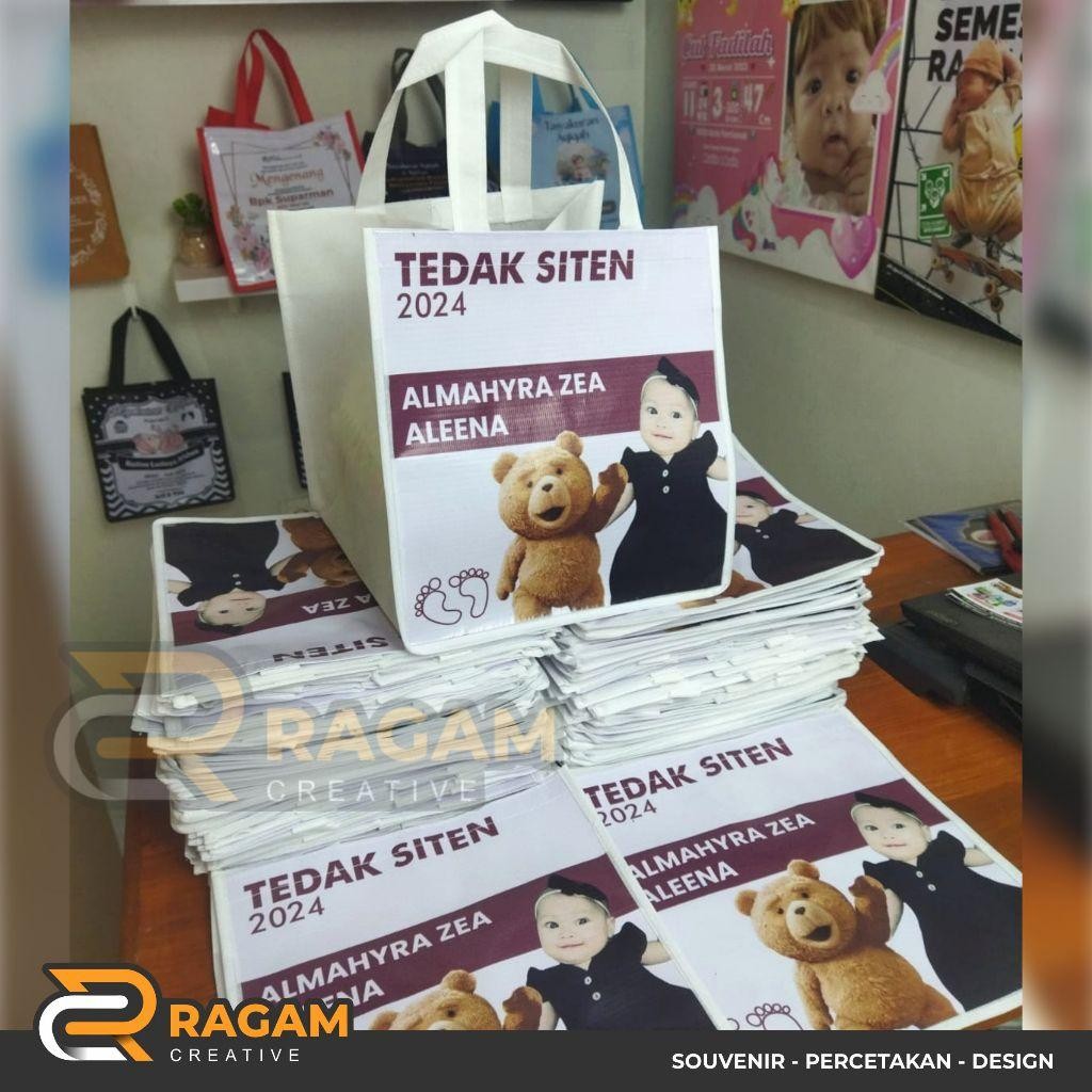 

Kkim Tas Aqiqah Nasi Kotak Dos Berkat Murah/ Tas Hajatan/ Tas Syukuran/ Tas Nikahan/ Tas Tedak Siten/ Khitanan/ Tas Hantaran/ Tas Lamaran/ Tas 40 Hari Meninggal