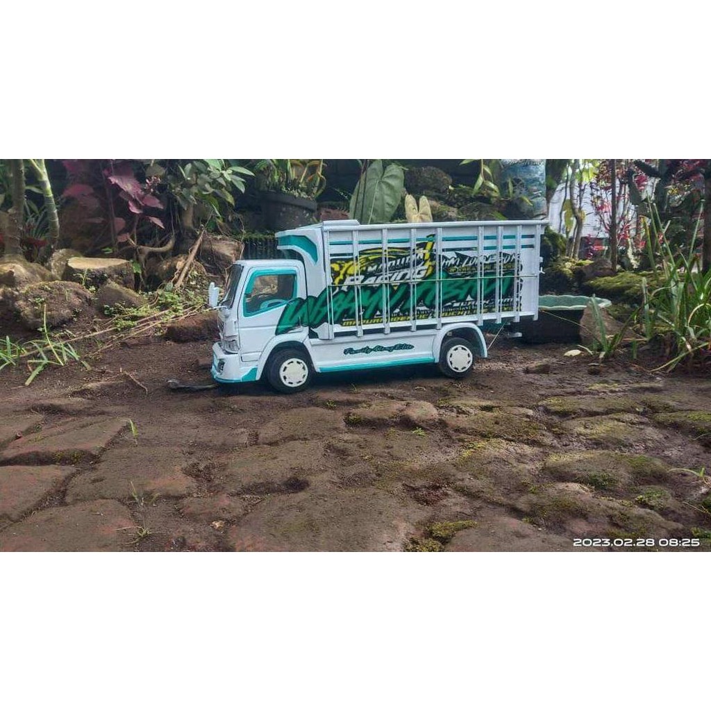 promo miniatur truk kayu oleng wahyu abadi biru dan putih paket full variasi