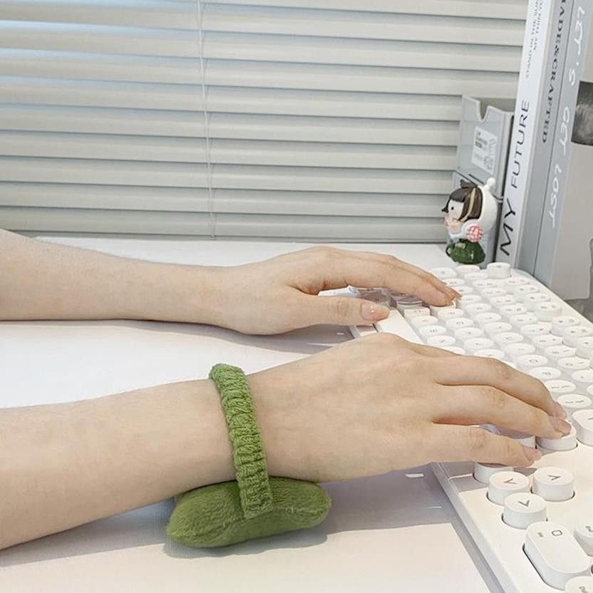 

Produk Pilihan Premium 1Pc Wrist Pillow Mouse Keyboard Pergelangan Tangan Wrist / Alas Bantal Pad Pergelangan Tangan High Quality Paling Dicari