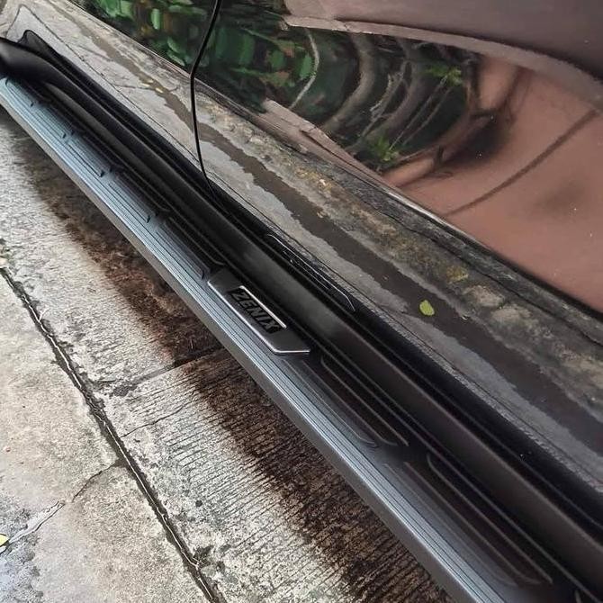 '' footstep samping innova zenix/footstep innova zenix/side step zenix ''