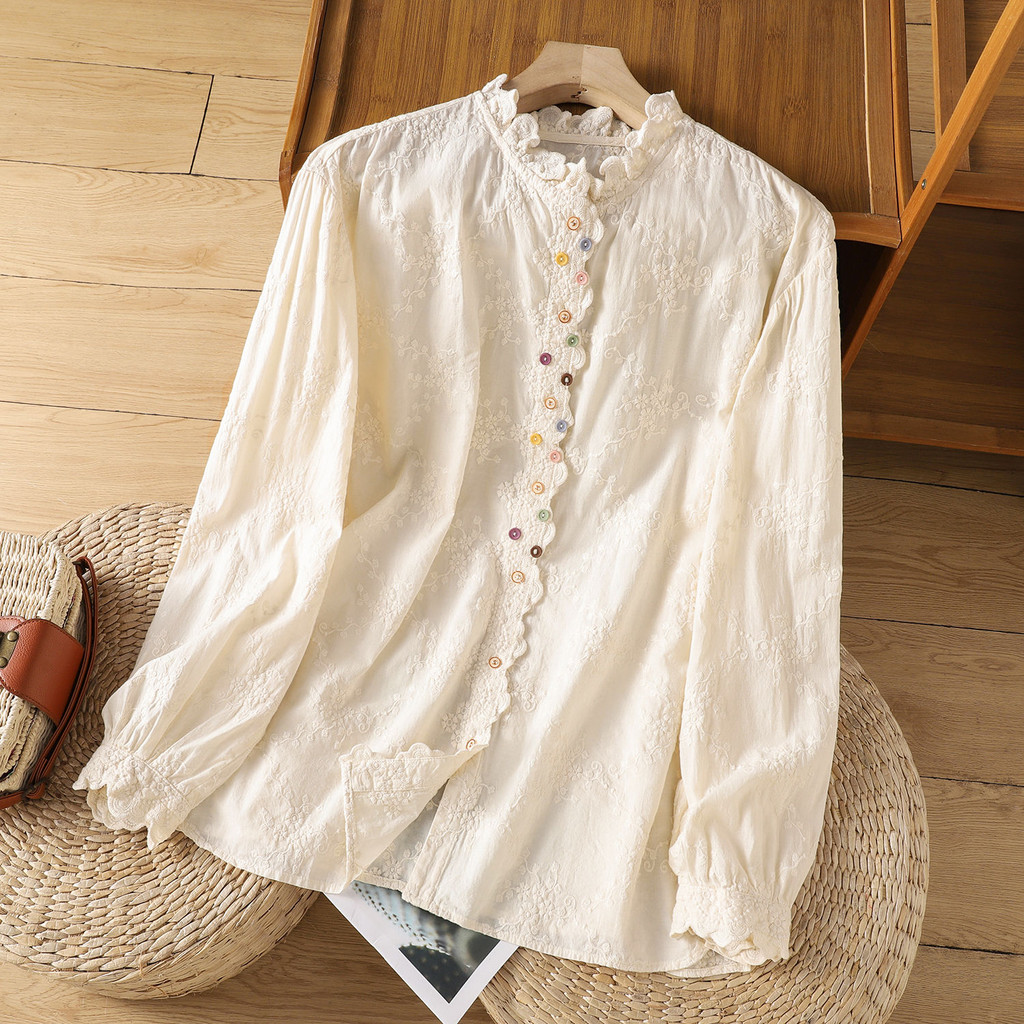 Kemeja Bordir Kerah Renda Vintage untuk Wanita dengan Kancing Berwarna