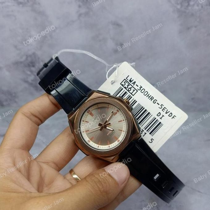 Casio Analog LWA-300HRG-5EVDF Casio LWA300HRG-5E Original & Garansi