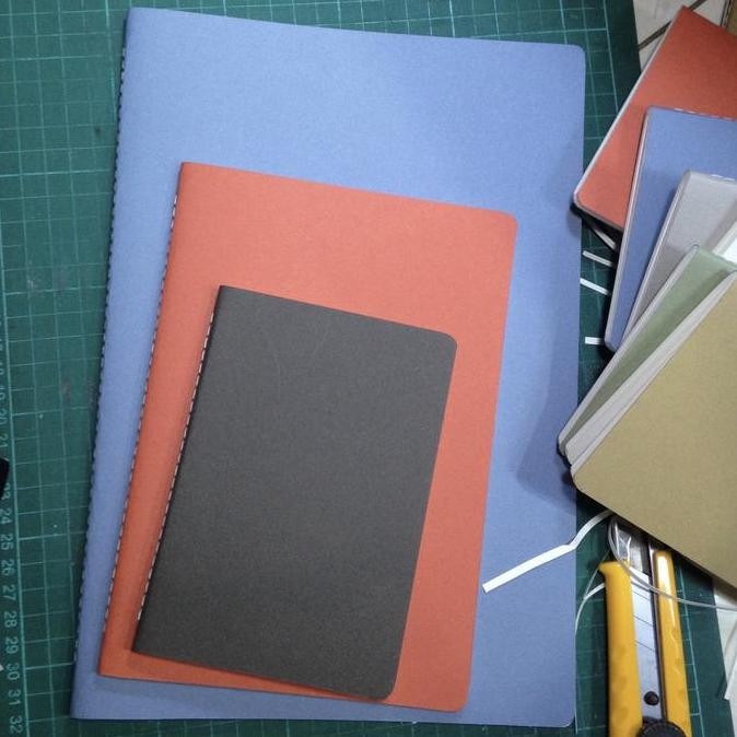 

Buku | Notebook | Polos | A4 | Jahit | Custom | Kado | Handmade | Unik