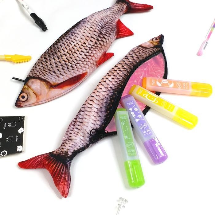 

SWG Tempat Pensil Stationery Ikan Tombro Merah Unik Buat ke Kantor atau Sekolah Stationery