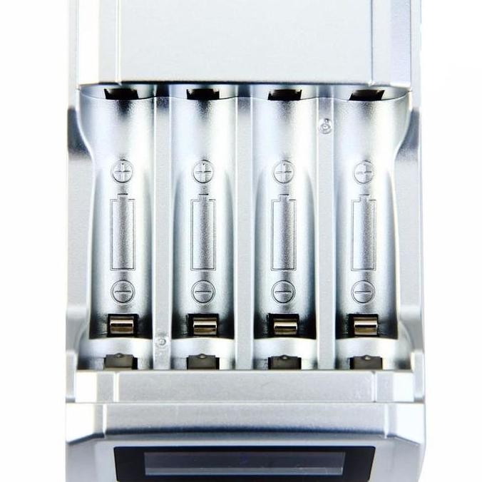 Taffware Fast Charger Casan + 4 Baterai AA AAA Rechargeable Doublepow Terlaris