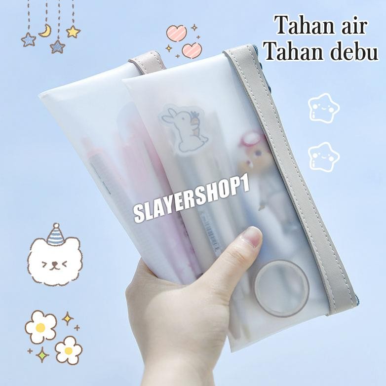 

Readyy!! Kotak Pensil Edge Color Transparant