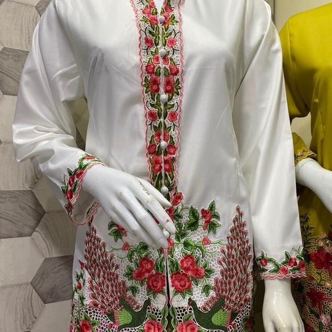 Motif Merak Kebaya Nayla Encim Kartini BAHAN KATUN TOYOBO PBS