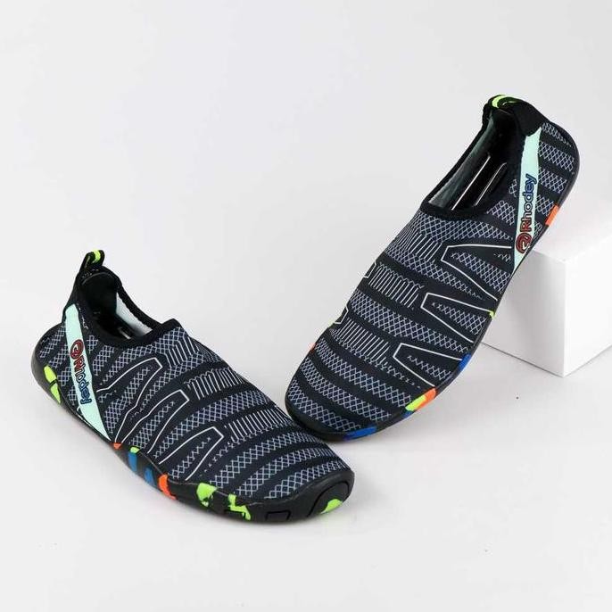 Sepatu Pantai Olahraga Air Diving Anti Karang Mancing Outdoor