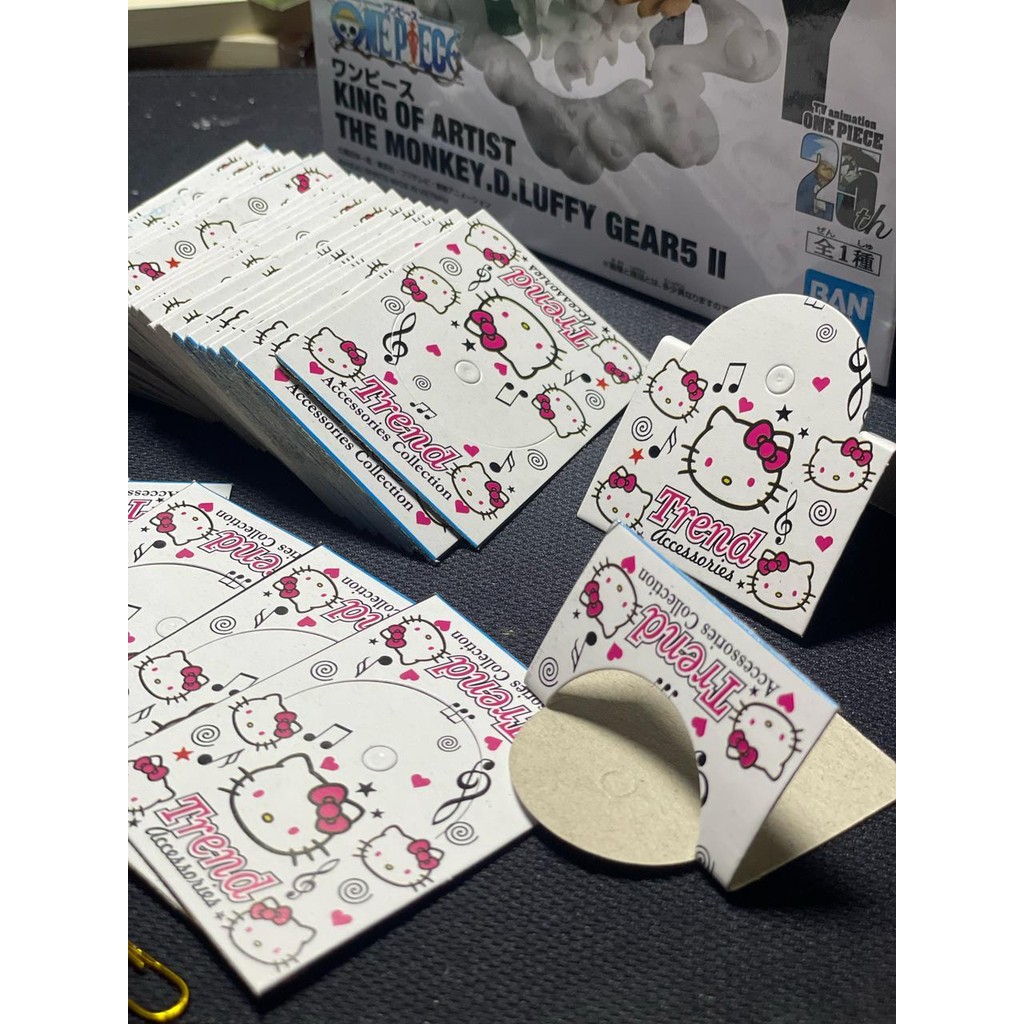 

100 lembar Kar Gantung Hang Tag Acc Kertas Penjepit Accesories Nama Brand Logo Kalung Pajangan Aksesoris gelang jepit kacamata hangtag