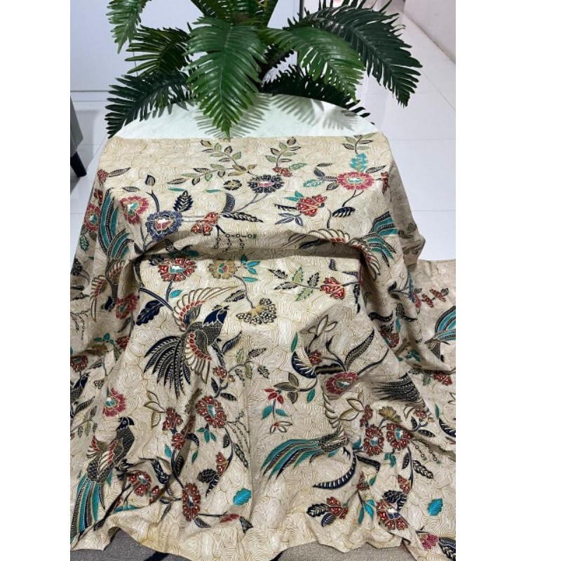 15 Motif Batik solo trendy / Batik Solo / Batik sragen / batik madu / batik tulis / batik sogan / ba