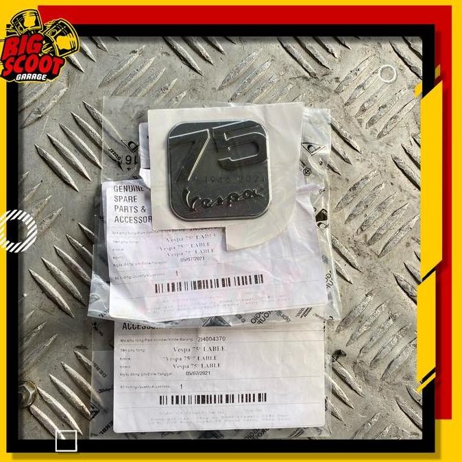 Vespa Emblem sticker Vespa Primavera 75 Tahun Aniv