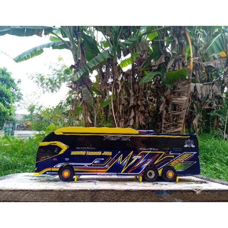 Ga24 Papercraft Bus Sudiro Tungga Jaya "Draka"