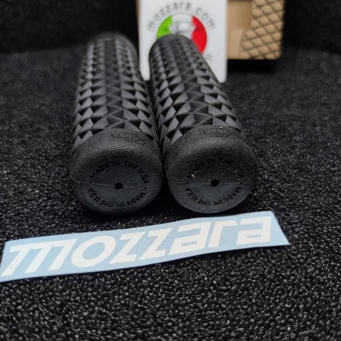 Handgrip Vespa Vans Waffle - Black made in USA