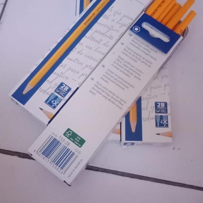 

Pencil Steadler 2B Original Kuning...Harga 1 Lusin/12 Pcs