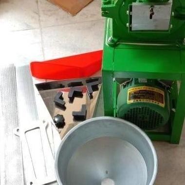 

Maxpump Mesin Bubuk Tepung Penggiling Bumbu Makanan Kopi Beras Daging Kitchenware 3 2800 Rmin Garansi Kualitas Terbaik Mesin Penepung Bahan Kering Giling Cabe Kacang Jagung Umbi Dengan Hasil Sehalus Tepung Dalam 1X Proses