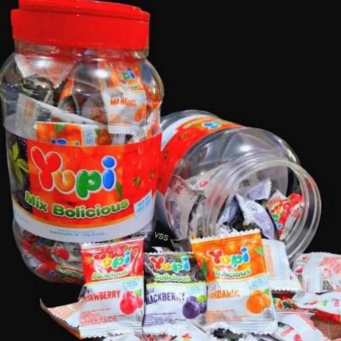 

(Allthebest) Yupi Strawberry Kiss Toples 300Gr