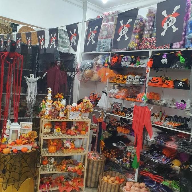 

Ready Hampers Halloween Pumpkin Parcel - Thanksgiving Gift Box