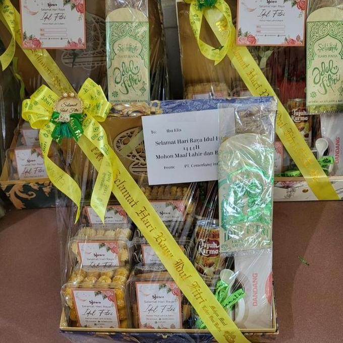 

Ready Paket Parcel Hampers Haji Idul Adha Isi Box Eksklusif