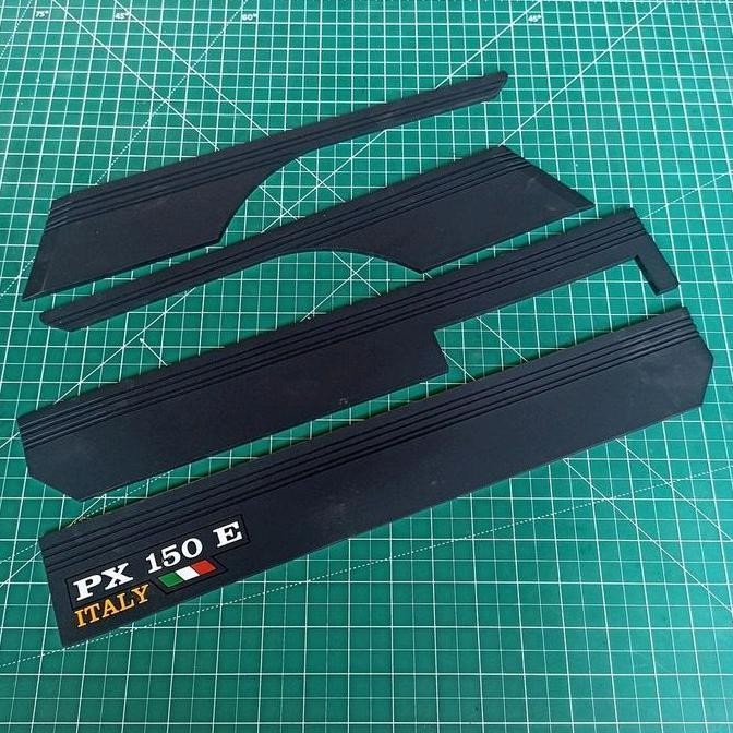Karet Body Trim Vespa PX Exclusive Spartan