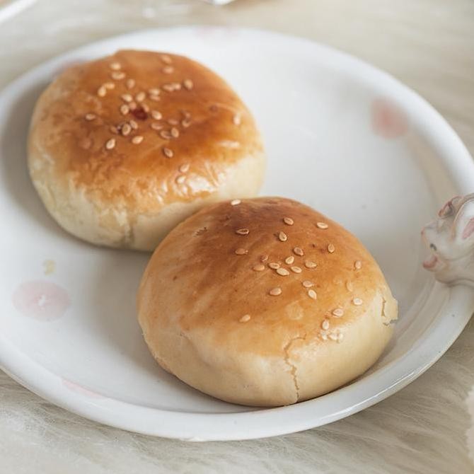 

Pia Akian Isi Kacang Hitam Kue Kering Tradisional Stok Terbatas