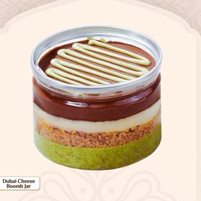 

Dubai Choco Pistachio Bittersweet Najla Cemilan Premium Coklat Kacang Stok Terbatas