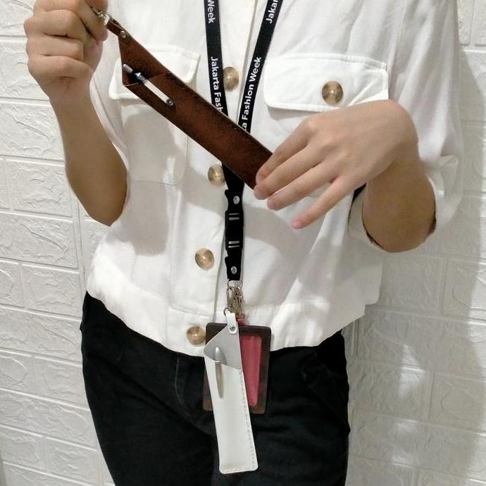 

TERSEDIA PEN HOLDER GANTUNG KULIT ASLI PREMIUM