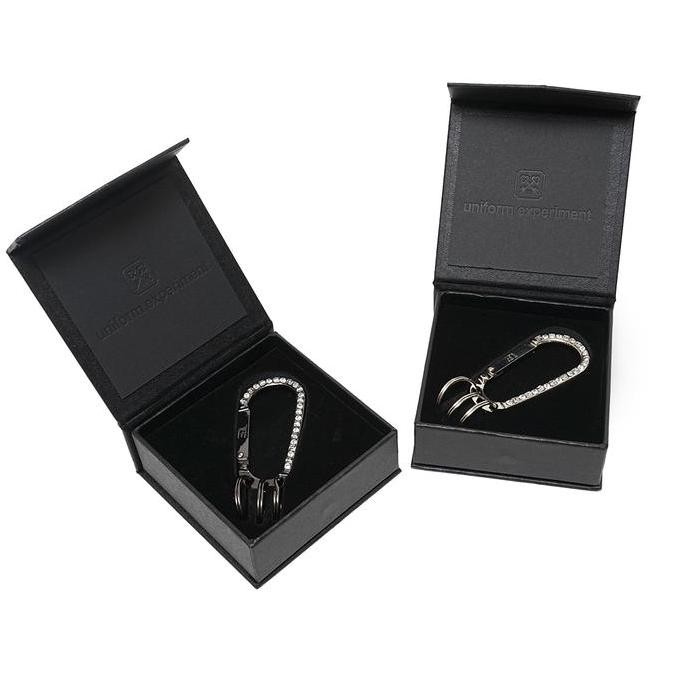Stok Terbatas Fragment Design X Uniform Experiment Zirconia Carabiner Keychain