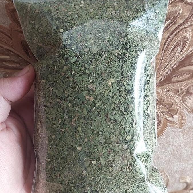 

Daun Parsley Kering 500gr / 1kg - Daun Peterseli
