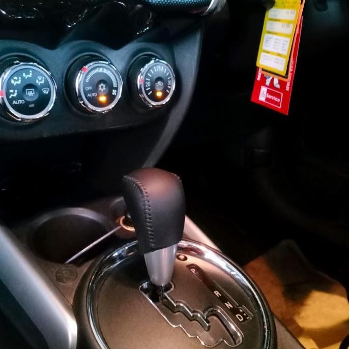 Sarung Cover Knob Tuas Perseneling Shift Matic Mitsubishi Outlander
