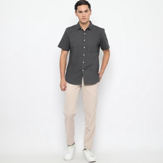 Code Male - Brave Kemeja Pria Pendek Grey Basic Slimfit