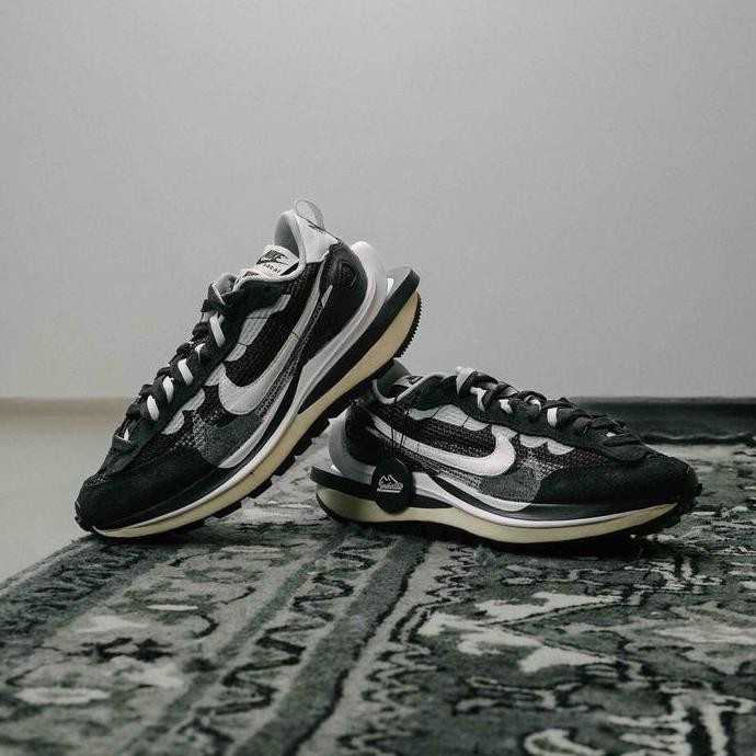Nike Sacai Vaporwaffle Black (100% Authentic)