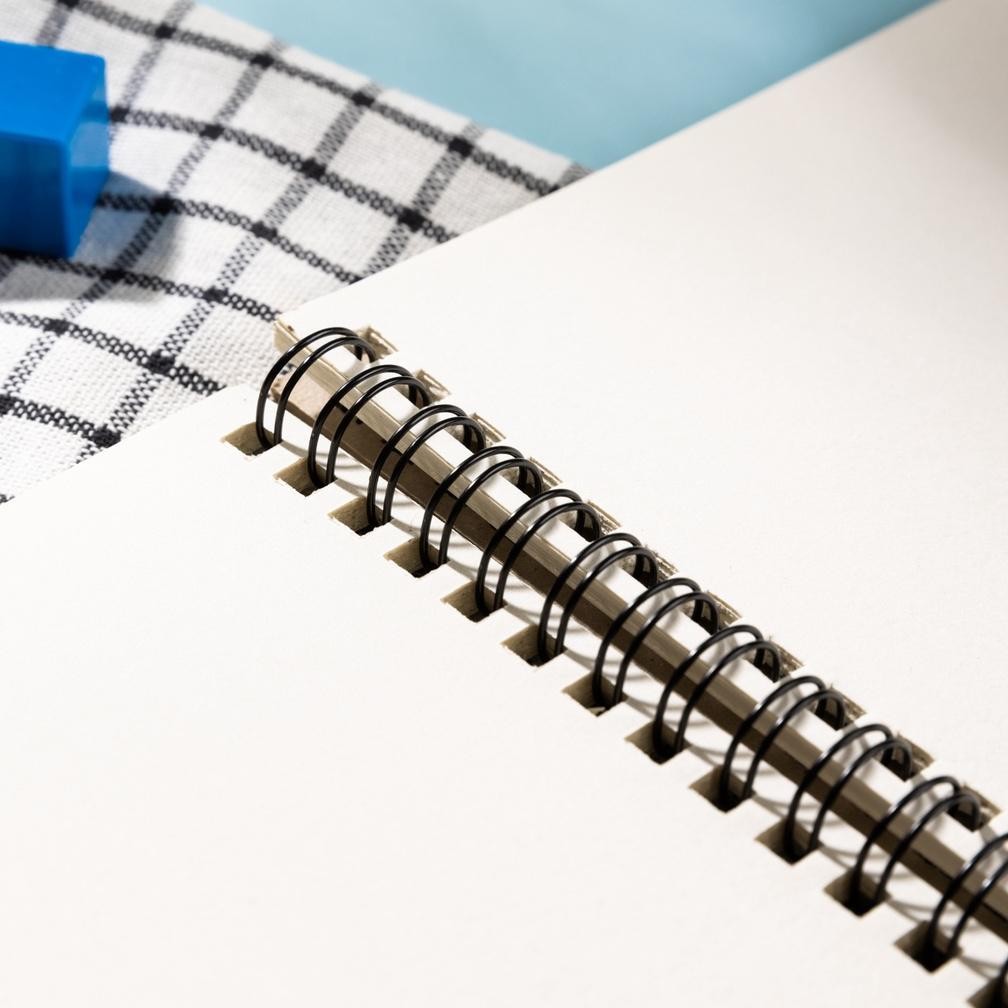 

G-24 Deli Sketch Book / Buku Gambar Sketsa Size B5 Vertikal En011 G-24