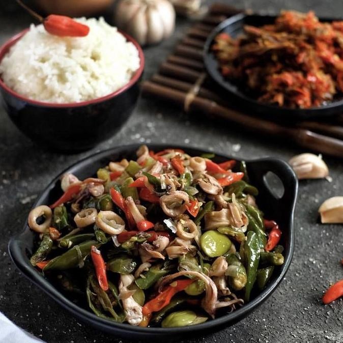 

Paket Cumi Pete dan Dendeng Balado Pedes Nampol LL