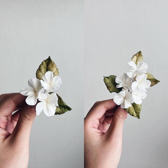 

PROMO - Edible Flowers Gumpaste Hydrangea Bunch - White