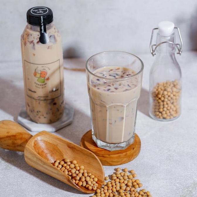 

Susu Kacang Kedelai Homemade Grandma Soya / Soy Milk Fresh Setiap Hari Kualitas Terbaik Harga Termurah