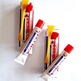 

Lem Castol Tanggung 21Cc 1 Box Isi 12 Pcs