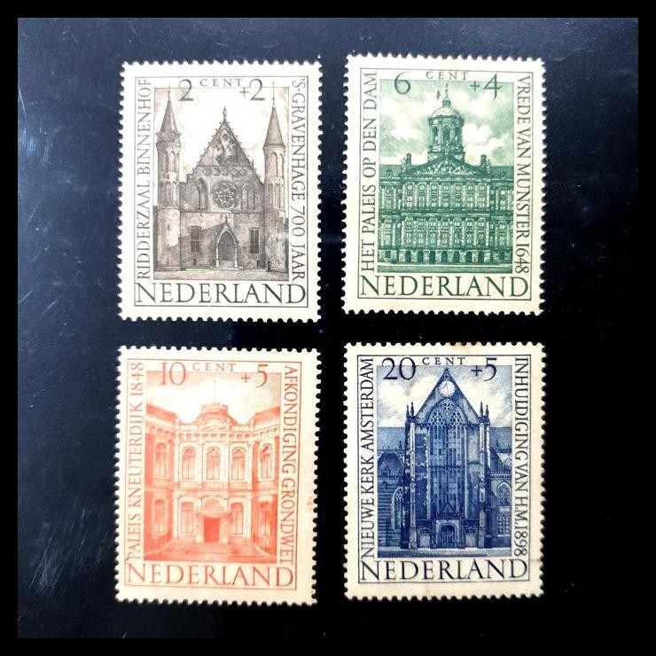 

HOT DEAL PRANGKO BELANDA/NEDERLAND 1948. BANGUNAN ISTANA DAN GEREJA. SET LENGKAP (4V) HARGA KATALOG 7,30 (RP 127.750,-) HARGA PROMO! !!!!