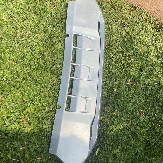 Garnis Bemper depan Asli mitsubishi pajero2021-2023