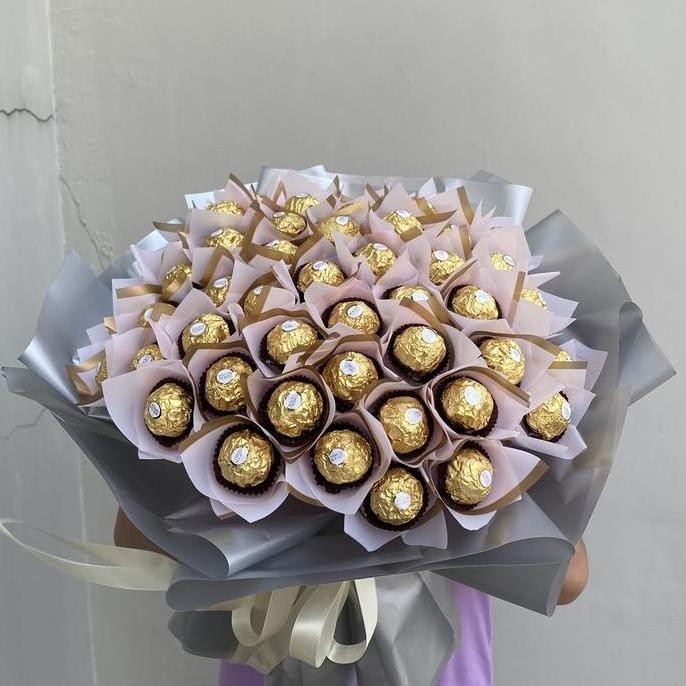 

The Ferreros Chocolate Bouquet Bucket Buket Bunga Segar Fresh Instant
