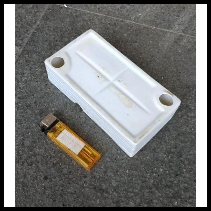 BEST DEAL ASBAK KERAMIK PUTIH HITAM PERSEGI