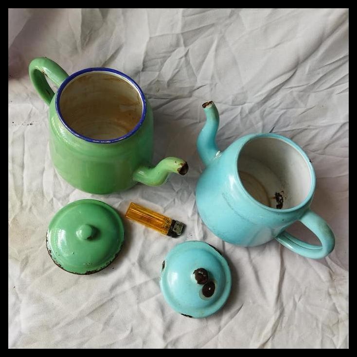 DISKON PAJANGAN VINTAGE 2 TEKO ENAMEL HIJAU BIRU 