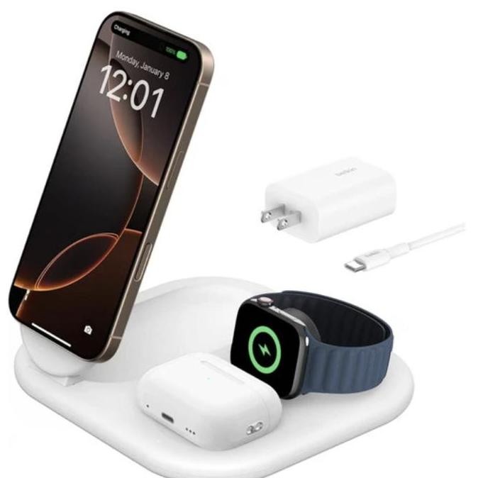 

Belkin 3-in-1 MagSafe-Compatible iPhone Charger 15W, Foldable Magnetic Qi2-Certified Wireless Charging Station