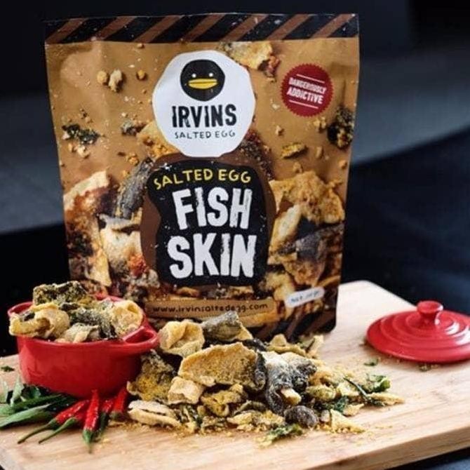

Irvins Salted Egg Fish Skin Sinore Snack 230g Kulit Ikan Telur Asin