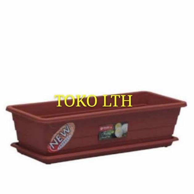 POT BUNGA PLASTIK SEGI PANJANG + TATAKAN LION STAR TRIVETTO UKURAN M