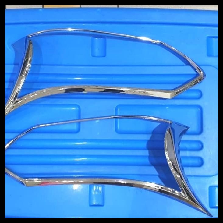 GRATIS ONGKIR GARNIS LIS LAMPU DEPAN GRAND NEW AVANZA XENIA 2015-2018 CHROME 