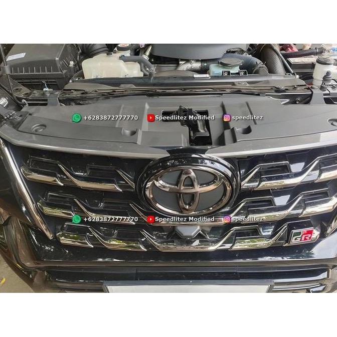 TERBARU - LOGO TOYOTA FORTUNER DEPAN BLACK CHROME - LOGO VRZ DEPAN BLACK CHROME