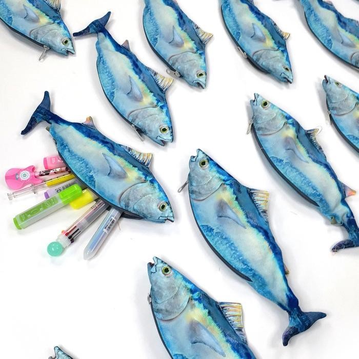 

EMS Tempat Pensil Ikan Tuna Biru Bluefin Shrelo untuk Mancing Mania dan Hobby Memancing Kreasi Lokal Kado Unik