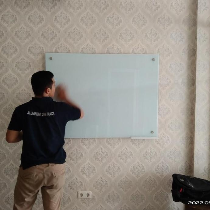 

Jasa Pemasangan Glassboard New Stok